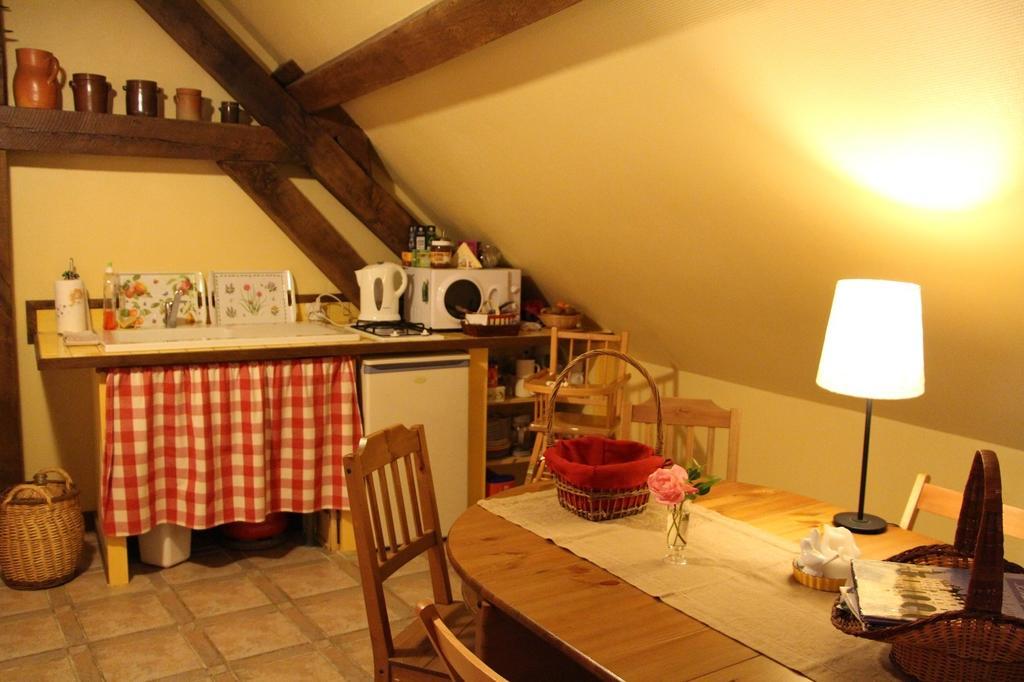 Le Clos De Chatres Oisly Exterior foto